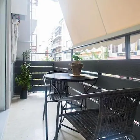 Apartment A Pleasant Near To Acropoli 1b