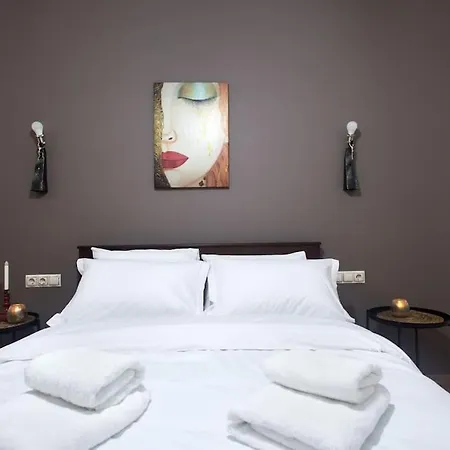 Apartment A Pleasant Near To Acropoli 1b